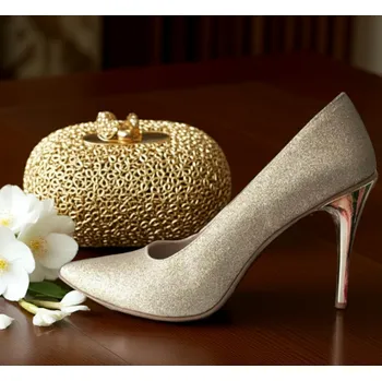 Dámské lodičky Třpytivé svatební lodičky se zlatým podpatkem - světle zlaté Velikost obuvi: 34