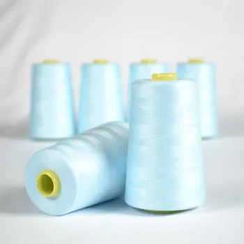 Overlock / coverlock polyesterová nit NTF 5000 barva světle modrá