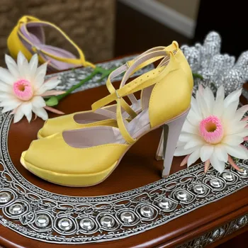Dámské lodičky Saténové boty s křížovým zapínáním - žluté Velikost obuvi: 35