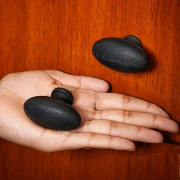 Karnevalový kostým Výprodej Oválná litinová úchytka (knopka) Vejce, koloniální styl, 5,5 cm - Outlet