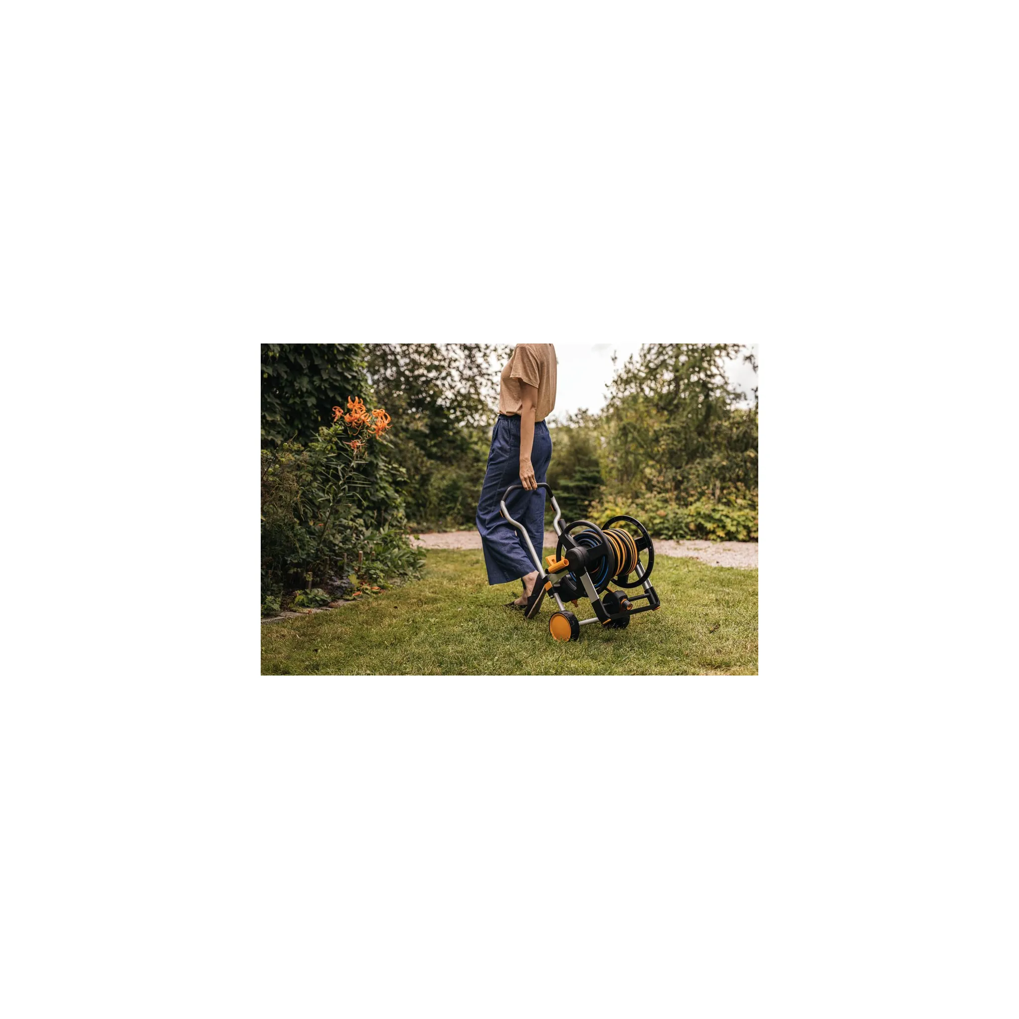 Fotografie 11 - Držák na zahradní hadici Fiskars 1062257