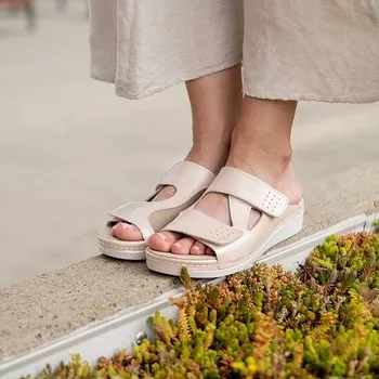 Dámské pantofle Sanja Ristić Dámské kožené nazouváky na hallux Lydie růžová velikost obuv dospělí 38