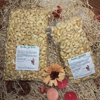 Mandlička Kešu celé natural ww320 1kg