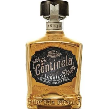 Tequila Centinela Anejo 40% 0,7 l (karton) Centinela Anejo 40% 0,7 l (karton)