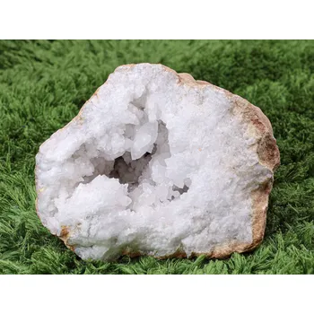 Drahý kámen Magieprirody.cz Křišťálová geoda 3.07 kg - 17x16x14 cm Brazílie #KRG20