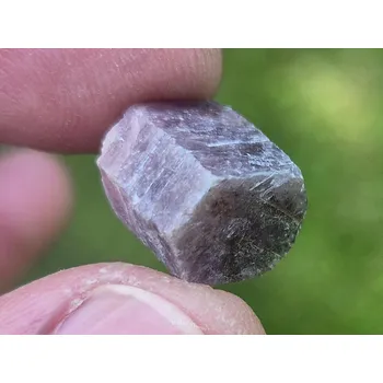 Přírodní kámen Přírodní rubín krystal 3,7g z Tanzánie