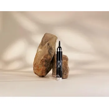 Péče o oční okolí Kvitok Solution Krém na zpevnění kontur očí a rtů 15 ml