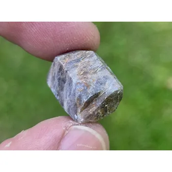 Přírodní kámen Přírodní rubín krystal 5,1g z Tanzánie