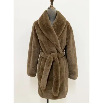 Dámský kabát Zavinovací dámský kabát z umělé kožešiny s páskem Barva: Kávová, Velikost: XL