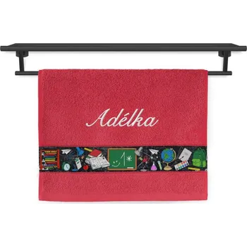 Dětský ručník se jménem NA PŘÁNÍ 30x50 Školní tabule vysvědčení červená
