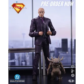 Figurka Superman (2025) - sběratelská figurka Lex Luthor with Baby Kaiju (Deluxe heatrical Edition) (DC Multiverse) 18 cm