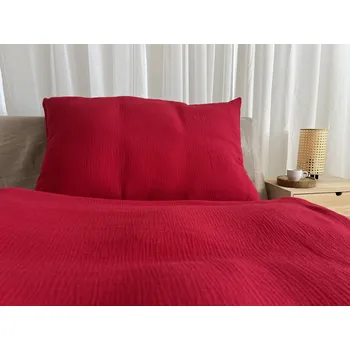 Povlečení Mušelínové povlečení červená bio bavlna - 240x220+2x70x90 cm šev uprostřed