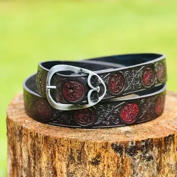 Opasek Kožeťuci Černý zdobený opasek Rozměry opasku: Obvod pasu: 75 cm (Celková délka: 90cm)