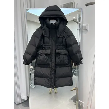 Dámská parka dlouhá péřová bunda – s velkými kapsami a kapucí Barva: Černá, Velikost: M