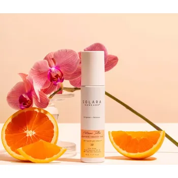 Přípravek na opalování SOLARA Tónované Rozjasňující sérum na opalování ‘Fortune Teller’ SPF30 50ml MicroTint 2