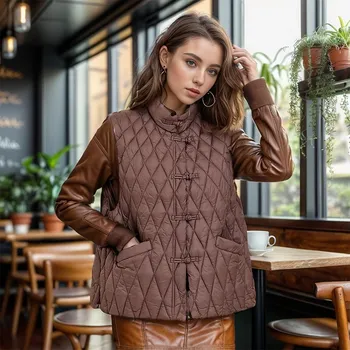 Dámská vesta Dámská zimní vesta – prošívaná, bez rukávů, retro styl Barva: Kávová, Velikost: M