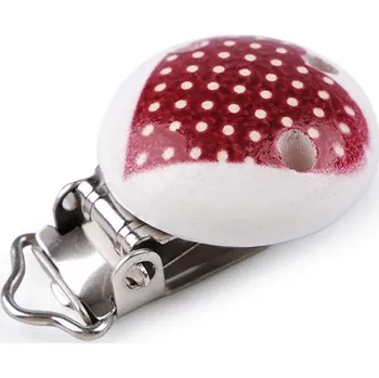 Dřevěný klip, barva 3 červená srdce