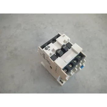 Stykač Stykač VEB EAW LX2 AC-3 cívka 220V 50Hz