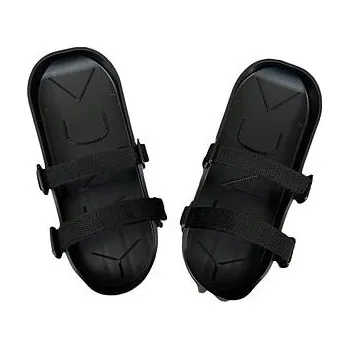 Cestovní hra Klouzací boty na sníh VUZKY černé vázání