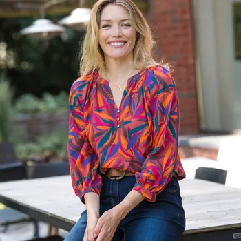 Dámská halenka Halenka se 3/4 rukávy a potiskem paprika/modrá 52