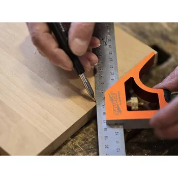 Úhloměr Swanson Savage - kombinovaný multifunkční úhelník 30 cm.