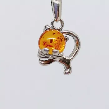 Přívěsek Přívěsek Malinká kočička s jantarovou hlavičkou (přívěsek)