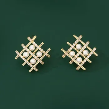 Náušnice JAY Náušnice s perlou a zirkony Marta, stříbrné zapínání JAY-0007-MEMOE001 Bílá