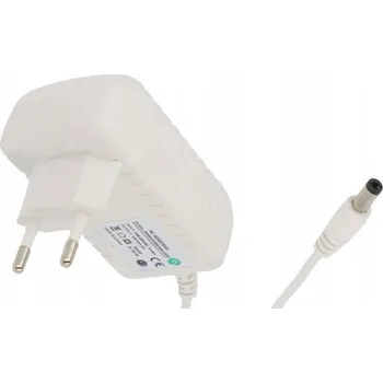 ZÁSUVKOVÝ NAPÁJECÍ ZDROJ 9V 1A 9W IMPULZNÍ 2.1/5.5 DC