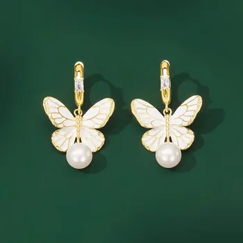 Náušnice JAY Náušnice s perlou a zirkony Barbara - motýl JAY-0089-LBLYE001 Zlatá Bílá