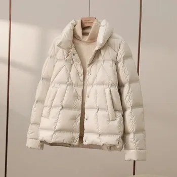 Dámská parka Dámská péřová bunda s límcem – krátká parka Barva: Béžová, Velikost: M