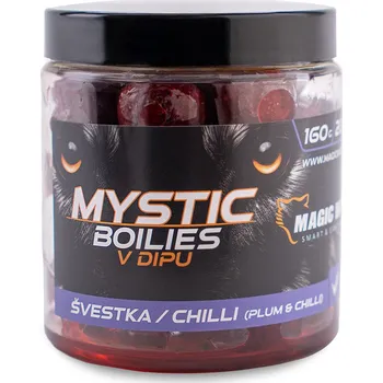 Boilies MAGIC WOLF MYSTIC Boilies v dipu 20mm/160g Švestka / chilli