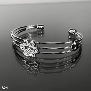 Náramek Ocelový náramek zabalený v dárkové krabičce č. 824