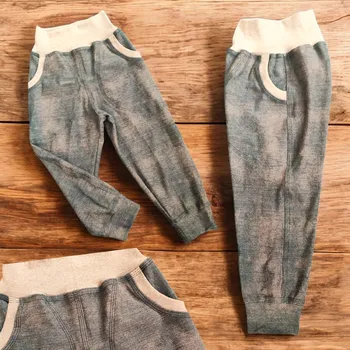 Teplákové kalhoty Capri jeans Vzor: Hnědé