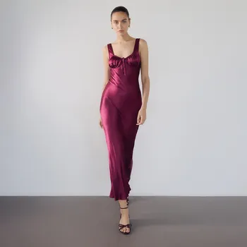 Dámské šaty Reserved - Šaty ze saténové viskózy - bordó - 339FH-53X - 339FH-53X-S