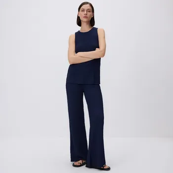 Dámské kalhoty Reserved - Kalhoty ze strukturované látky - tmavomodrá - 9275B-59X - 9275B-59X-S