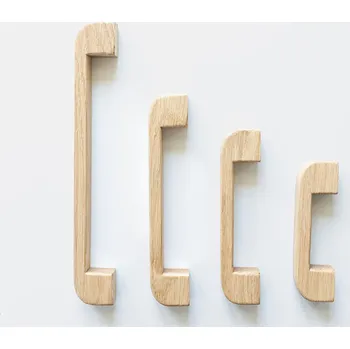 Nábytkové kování Dubová úchytka LASSE 160