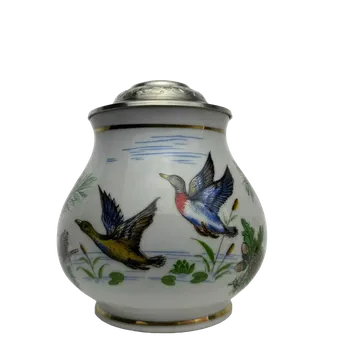 Porcelánový cibulák s motivem zvířat s cínovým víčkem