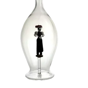 Karafa žena v kroji