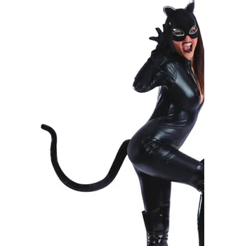 Černý dlouhý kočičí ocas