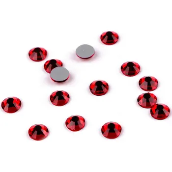 Nažehlovací kamínky hotfix velikost SS30 červená 2 g