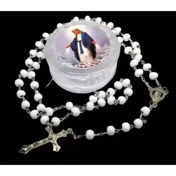 Růženec Bílý dřevěný růženec – tradiční katolická modlitební pomůcka z přírodního materiálu