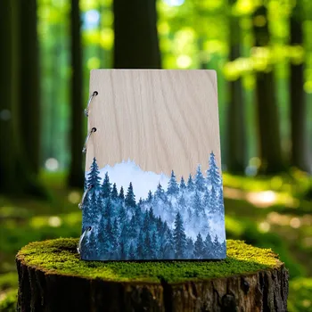 Zápisník art-wood.cz Dřevěný zápisník - les 2
