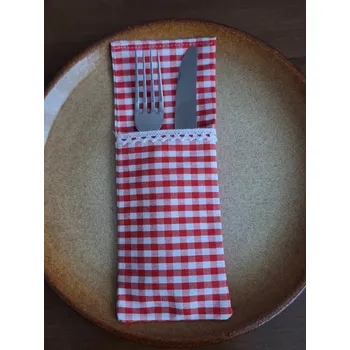 Příbor Kapsa na příbory červená kostka 0,5 (Kapsa na příbory červená kostka 0,5)