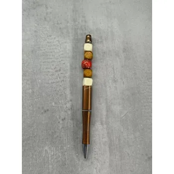 Propiska s dřevěnými korálky