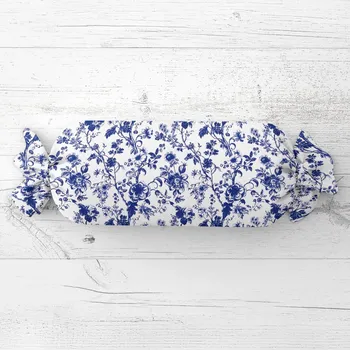 Dekorativní polštářek Polštář válec bonbon Sandra SA-639 Modré květiny na bílém 15x80 cm