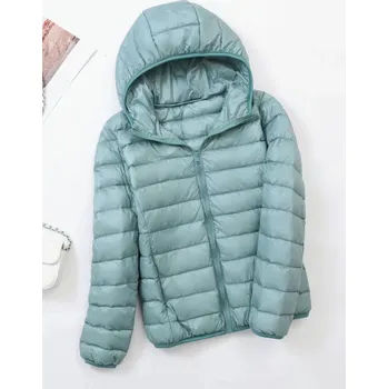 Dámská parka prošívaná péřová bunda s kapucí plus size Barva: Zelená, Velikost: M