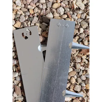 Zahradní obrubník Kovový obrubník s hroty - pozinkovaný