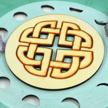 Podtácek Dřevěný podtácek - keltský uzel