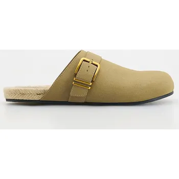 Dámské pantofle Reserved - Mule pantofle s přezkou - béžová - 575CP-80X - 575CP-80X-36