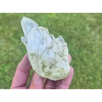 Přírodní kámen Křišťál / křemen drúza 175g z Madagaskaru